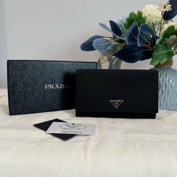 EUC✨PRADA Nylon & Leather Bifold Wallet - Picture 1 of 14